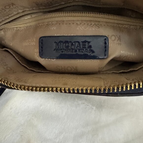 Michael Kors Medium Emmy Crossbody Midnight Blue Patent Finish Gold Hardware - Picture 12 of 14